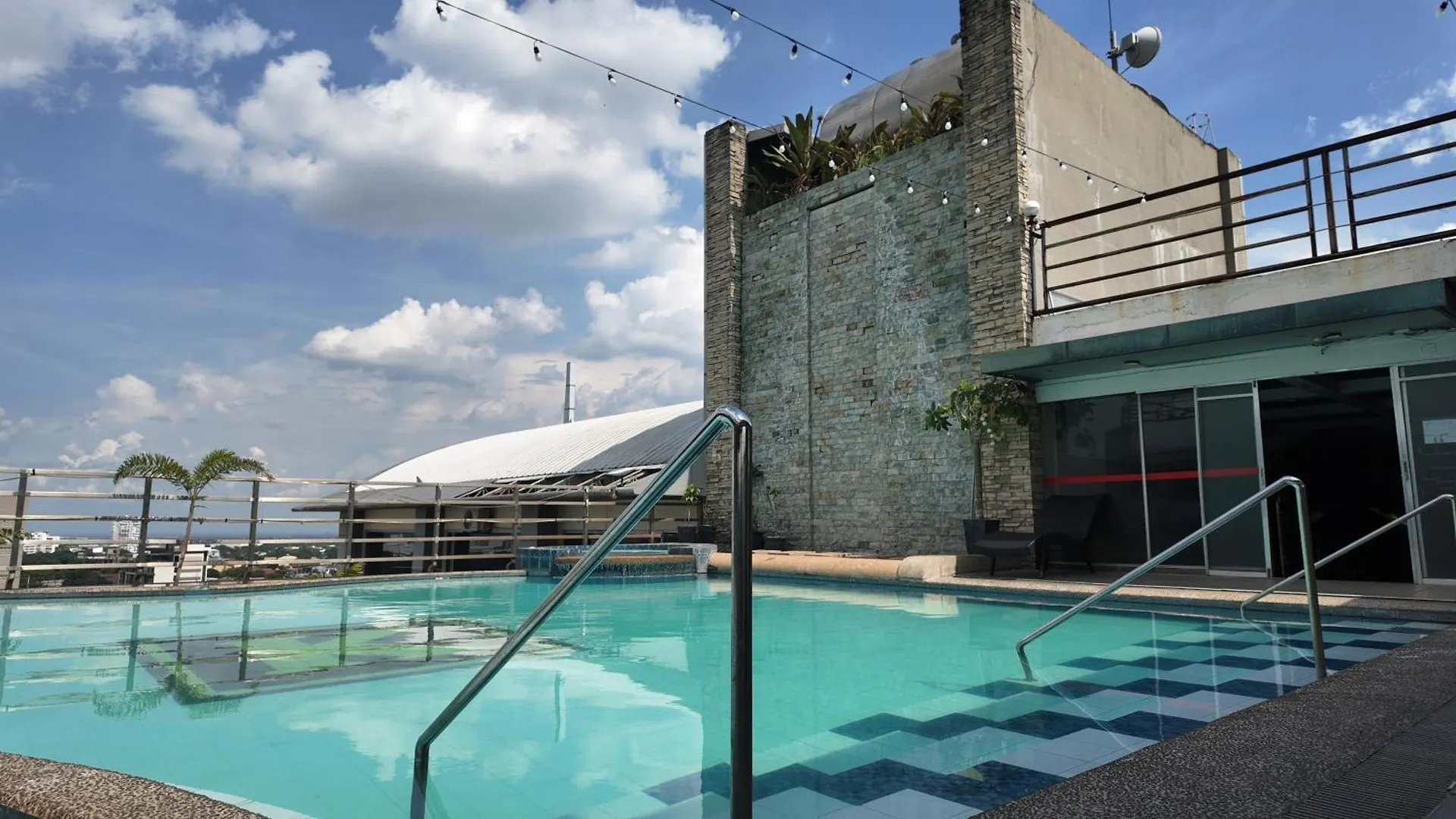 Kay Hotel And Residences Angeles Aparthotel